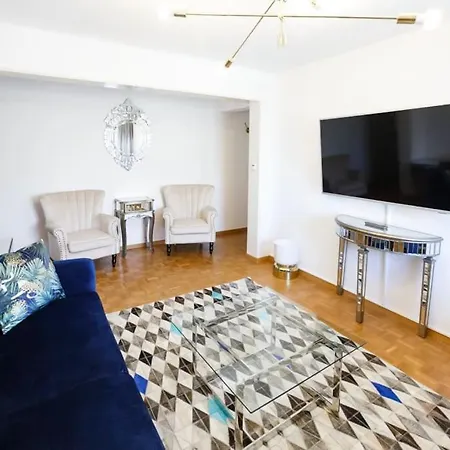 A Comfy In Centre Montreux